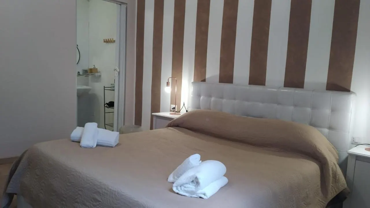** Guest house Dolci Notti Bed & Breakfast Bari Italy